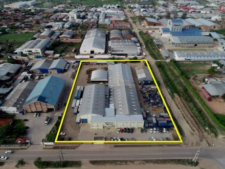 En Venta Galpon Y Oficinas Parque Industrial