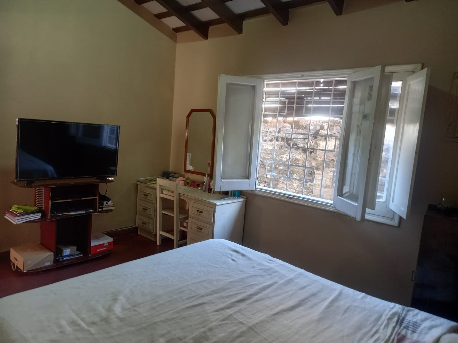 Vendo casa a refaccionar en Asunción zona Mercado 4 — foto 3