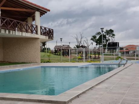 Terreno En Condominio En Urubo