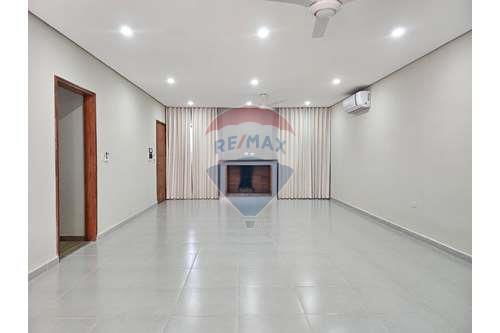 ALQUILO DUPLEX EN LUQUE — foto 3