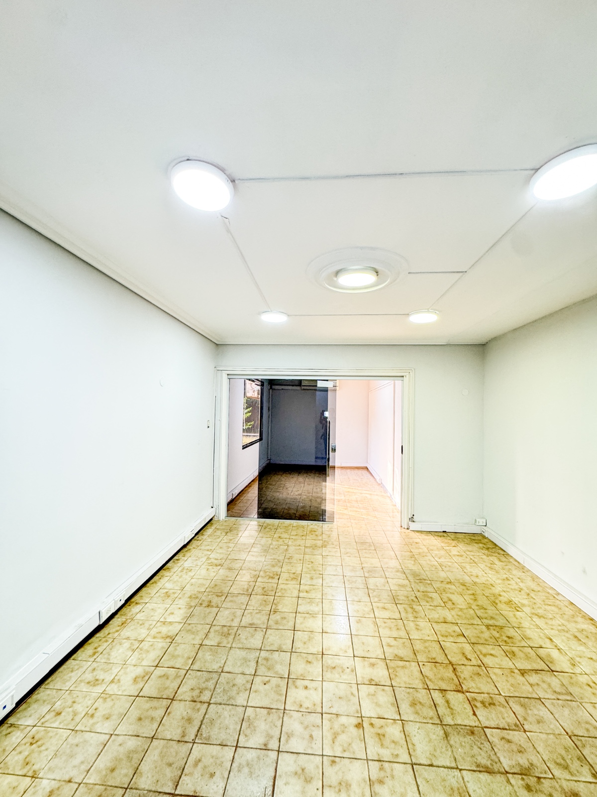 ALQUILO CASA PARA OFICINA ZONA BRASILIA Y ESPAÑA. — foto 3