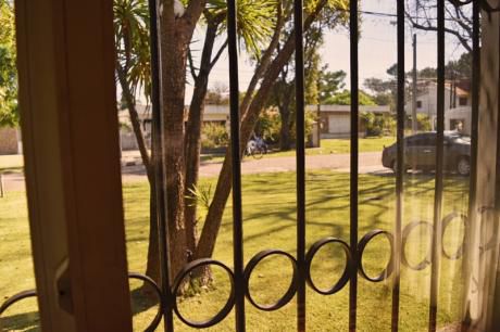 Oportunidad! Se Vende Carrasco Norte 2 Casas En Mismo Padrón De 813mts