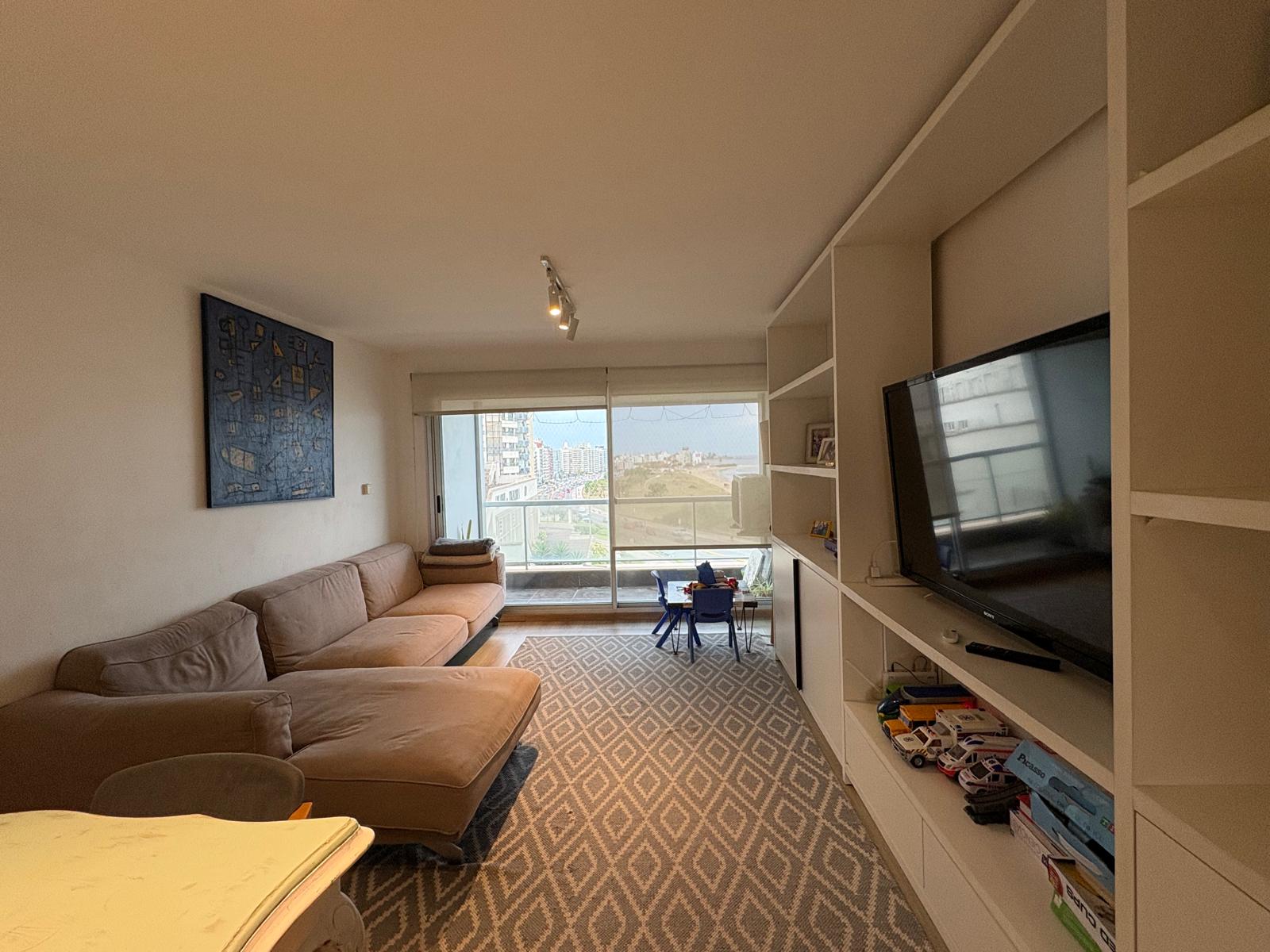 Alquiler De Apartamento En Malvin 3 Dormitorios, 2 Baños Y Doble Cochera · Foto 5