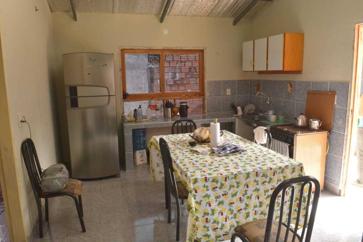 VENDO CASA EN CAACUPE A 7 MINUTOS DE LA BASILICA — foto 2