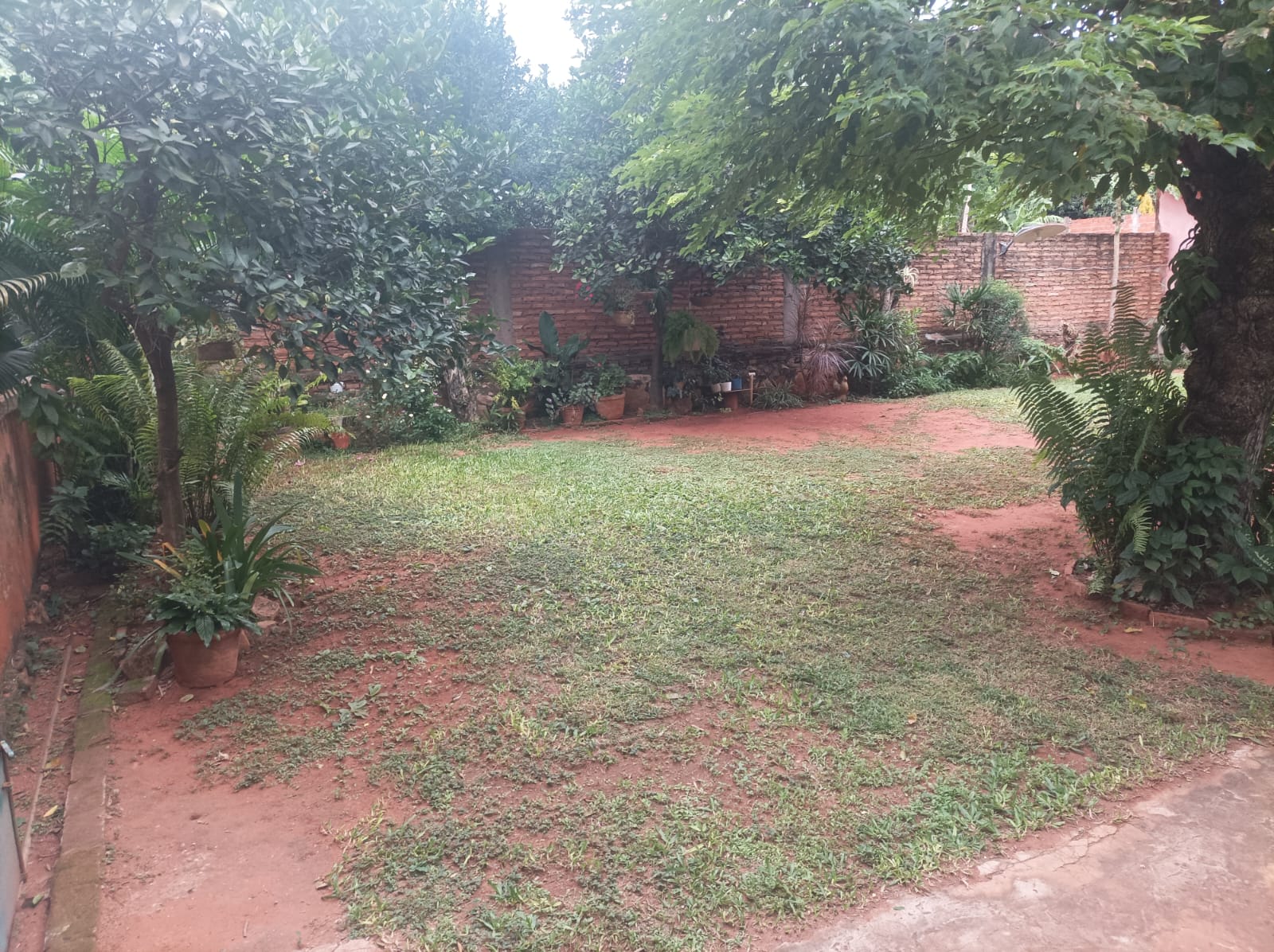 VENDO CASA AMOBLADA, SOBRE CALLE EMPEDRADA — foto 2
