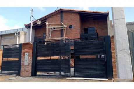 Hermoso Dúplex A Estrenar En Loma Pytá