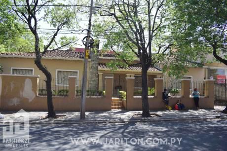 Hermosa Casa En Sajonia