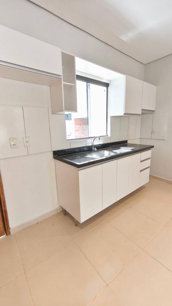 CASAS DE ESTILO MINIMALISTA - EN LA CIUDAD DE MARIANO ROQUE ALONSO — foto 2