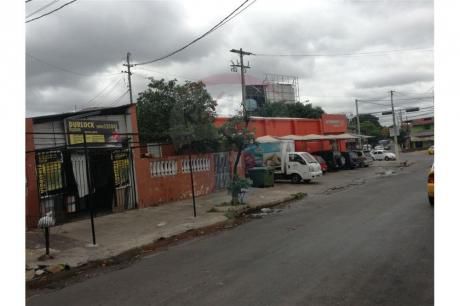 Vendo Casa En Excelente Ubicación