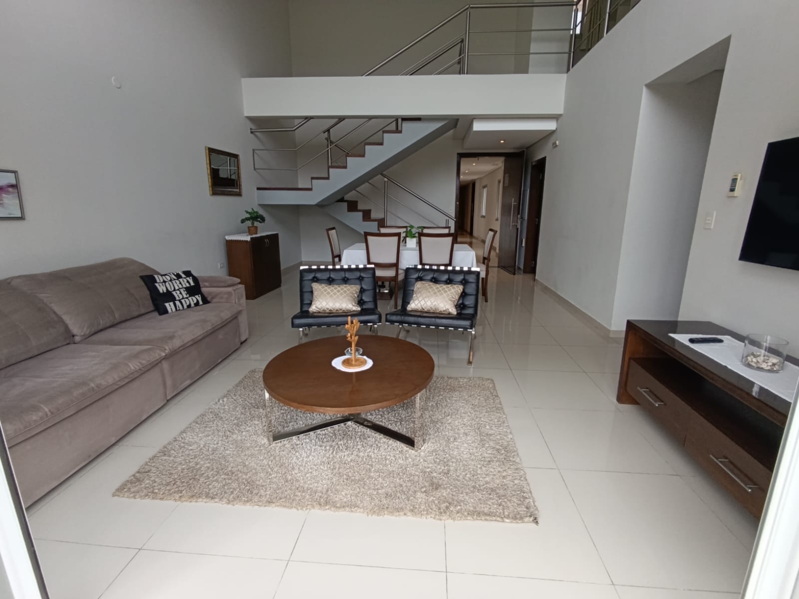 Departamento en alquiler bajo precio de mercado en Villa Morra