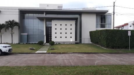 Linda Casa En Alguiler