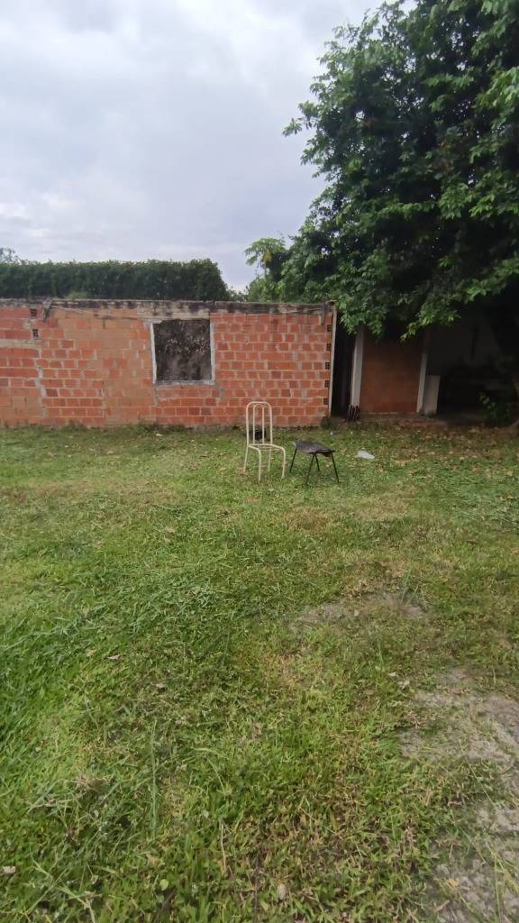 Tinglado en alquiler en Limpio – Sobre Av. Prof. Rita Etelvina Gómez! — foto 3