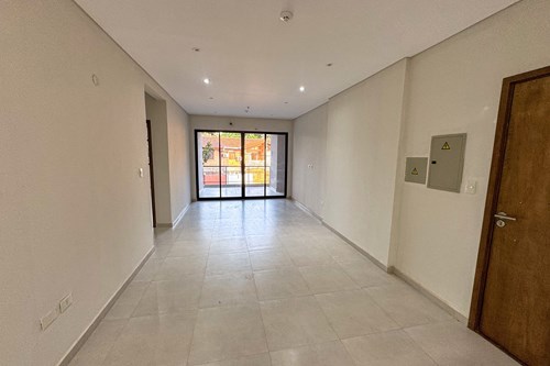 Departamento-Alquiler Laguna Grande, Fernando De La Mora, Central — foto 2