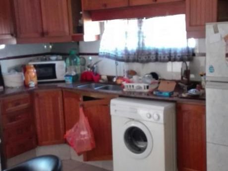 Ideal Vivienda+local!!! Gral Flores/C. Nacionales