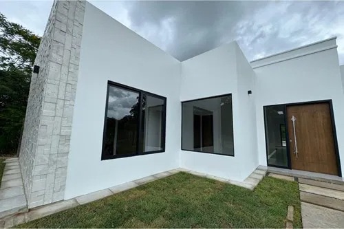 Casa-Alquiler-Avda. Zucolilo, Surubi`y, Mariano Roque Alonso, Central — foto 2