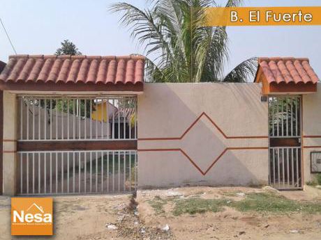 Nesa Vende Bonita Casa En El B. El Fuerte