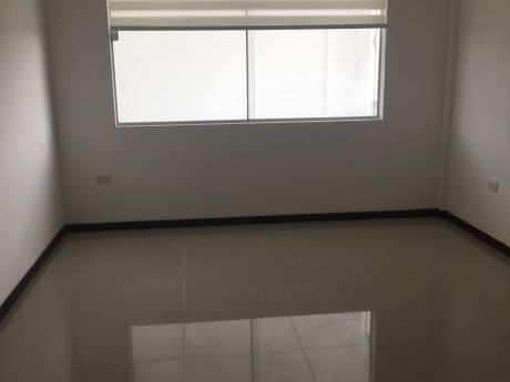 Departamento En Venta Zona Las Palmas