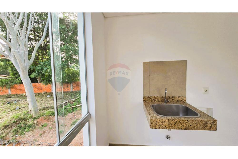 ALQUILO DUPLEX FAMILIAR A ESTRENAR EN LAMBARÉ — foto 3