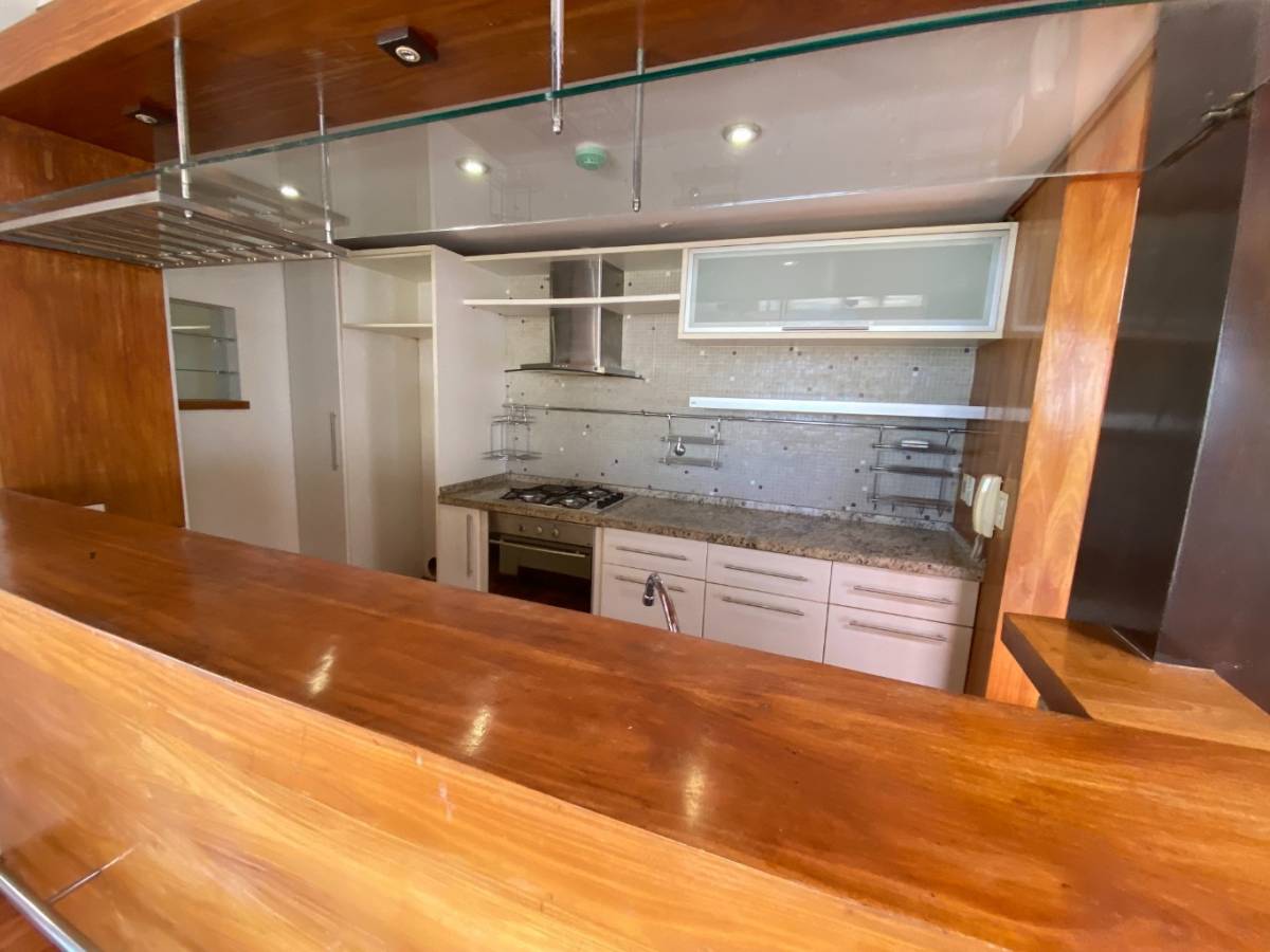 ALQUILO AMPLIO PENTHOUSE A PASOS DEL EJE CORPORATIVO DE ASUNCIÓN — foto 3