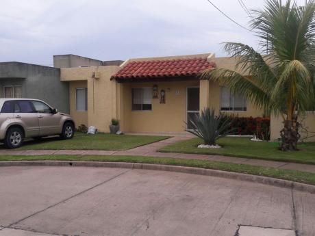 Casa En Alquiler En Condominio Sevilla Norte 1