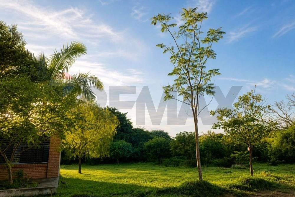 VENDO DOS TERRENOS JUNTOS EN LUQUE - YCUA DURE — foto 2