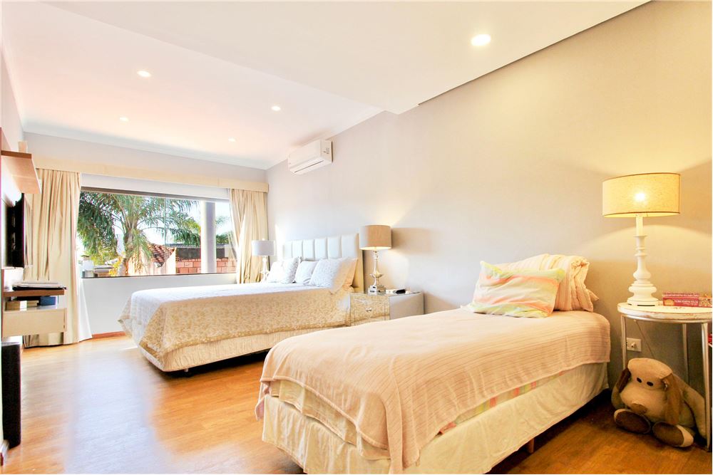 Casa en alquiler en San Jorge, Asunción — foto 3