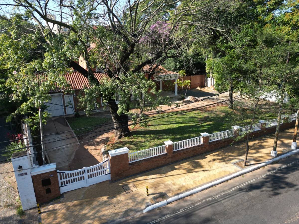 Casa en venta en Las Mercedes, Asunción — foto 2