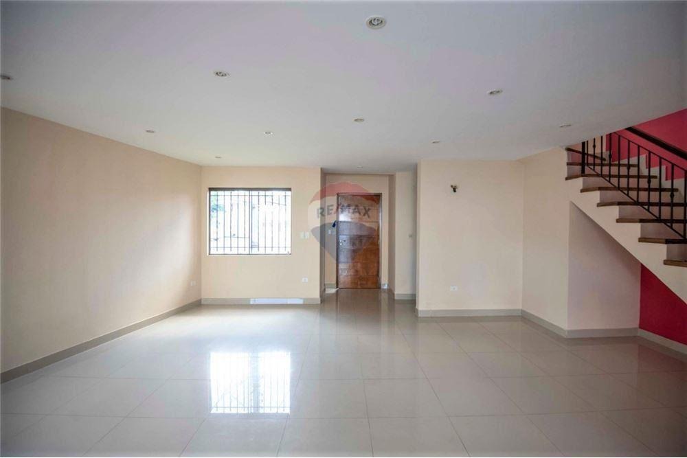 ALQUILO HERMOSO DUPLEX FDO DE LA MORA ZONA NORTE — foto 3