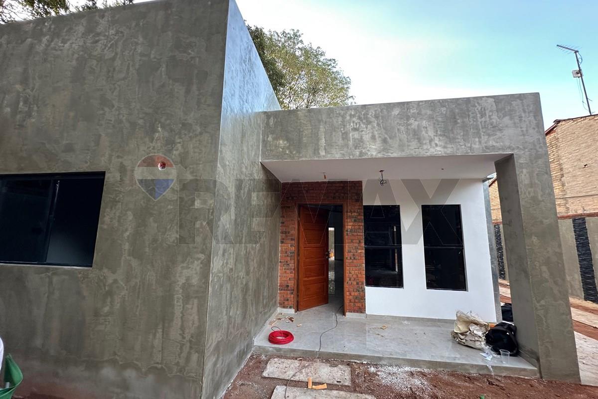 CASA A ESTRENAR - LUQUE — foto 2