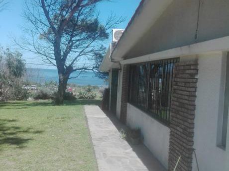 Frente Al Mar Excelente Ubicacion Y Construccion