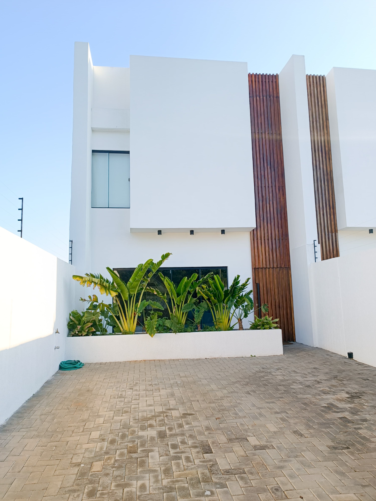 ALQUILO DUPLEX FULL AMOBLADO EN LUQUE B° LOMA MERLO — foto 2