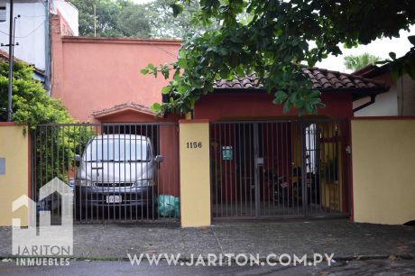 Amplia Casa En El Centro De Asunción