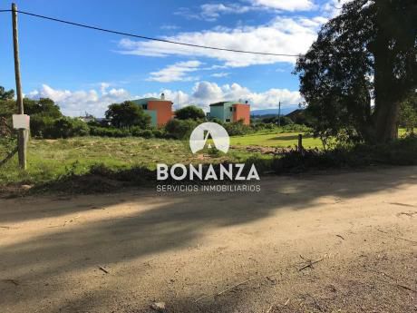 Terreno En Venta, Piriápolis, Playa Grande, 200m De La Playa