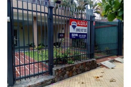 Casa U Oficina Muy Cerca De La Universidad Americana