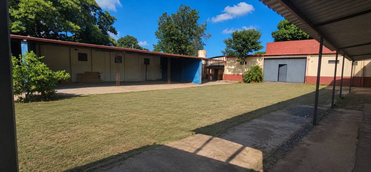 Vendo Complejo Comercial e Industrial en Ñemby sobre Avenida Acceso Sur — foto 2
