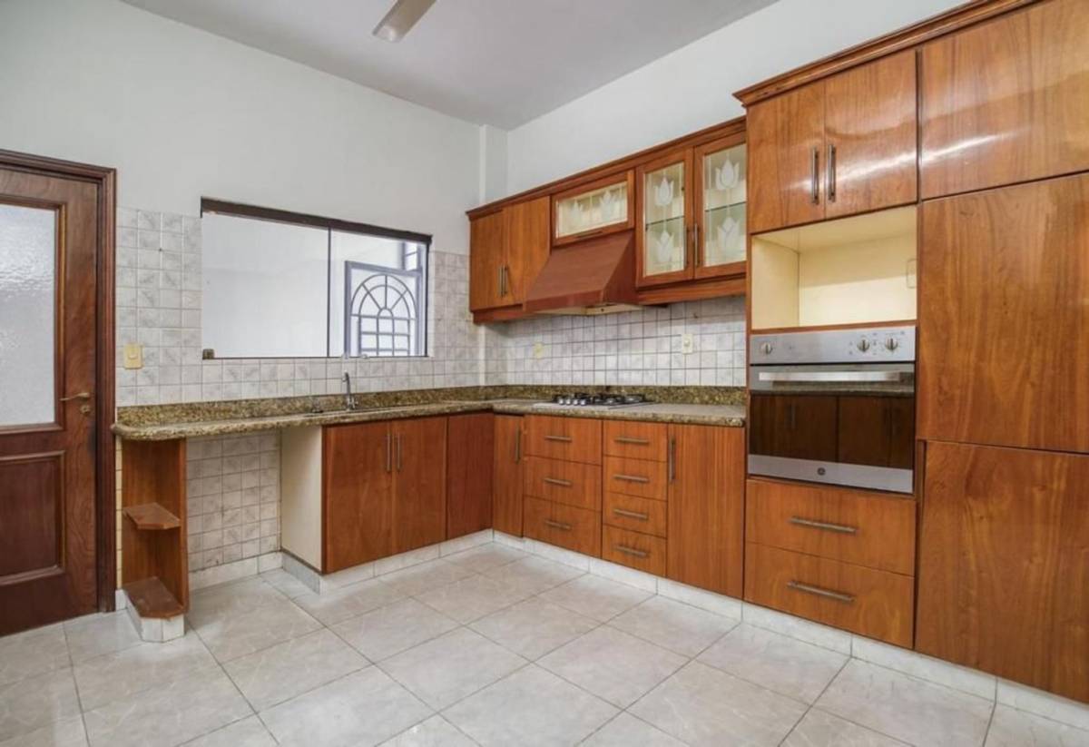 Amplia residencia 5 dorm. zona Shopping del Sol — foto 3