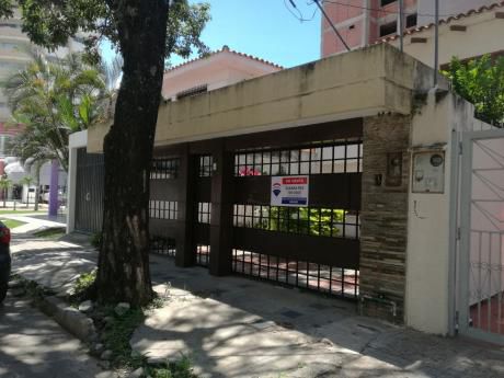 casa En Venta O Alquiler A Cuadras Del Cine