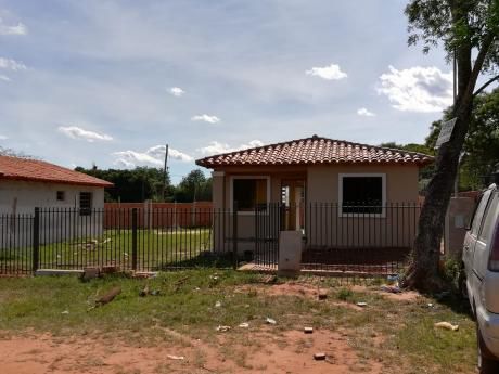 Vendo Casa A Estrenar En San Lorenzo, Barrio Reducto