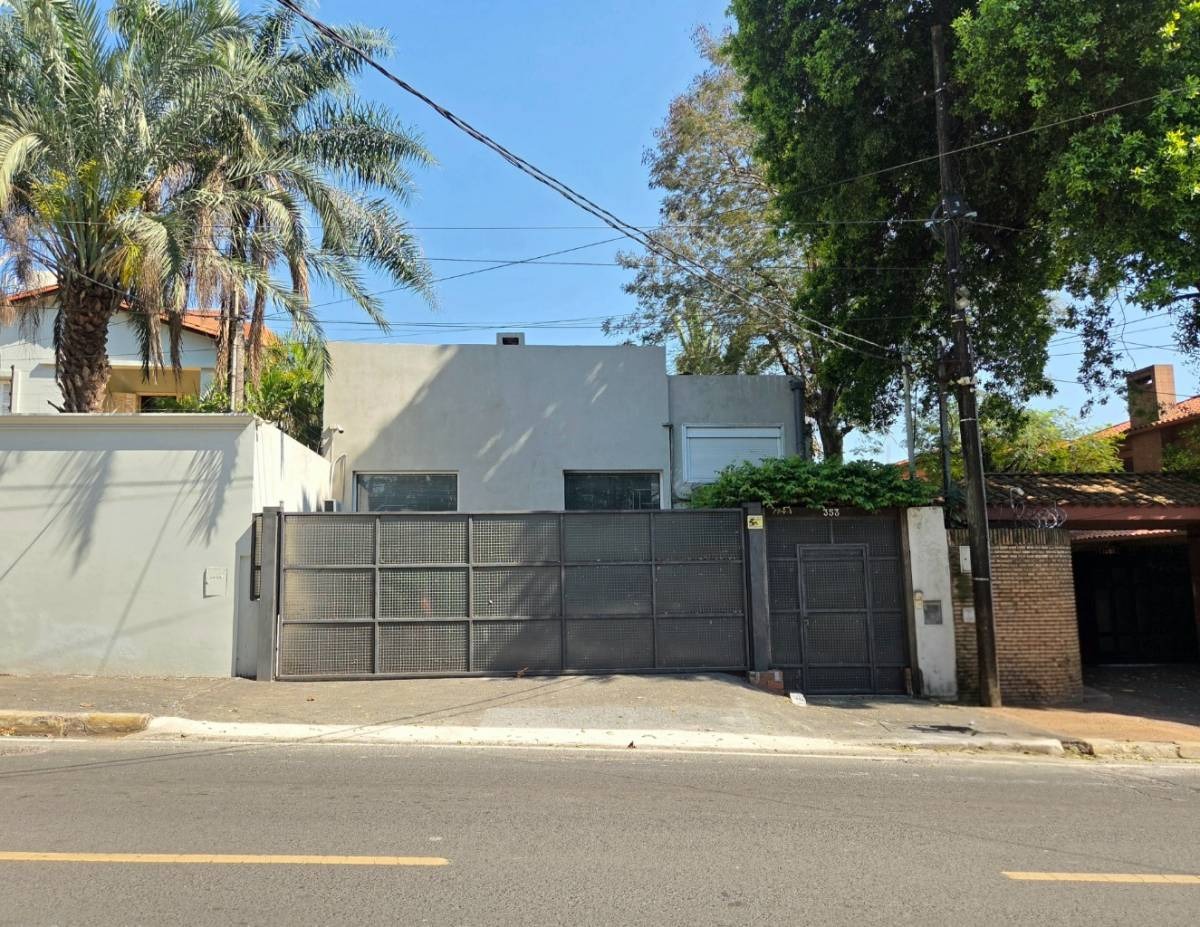 EN ALQUILER - CASA SEMI AMOBLADA PARA OFICINA EN LA MERCEDES — foto 2