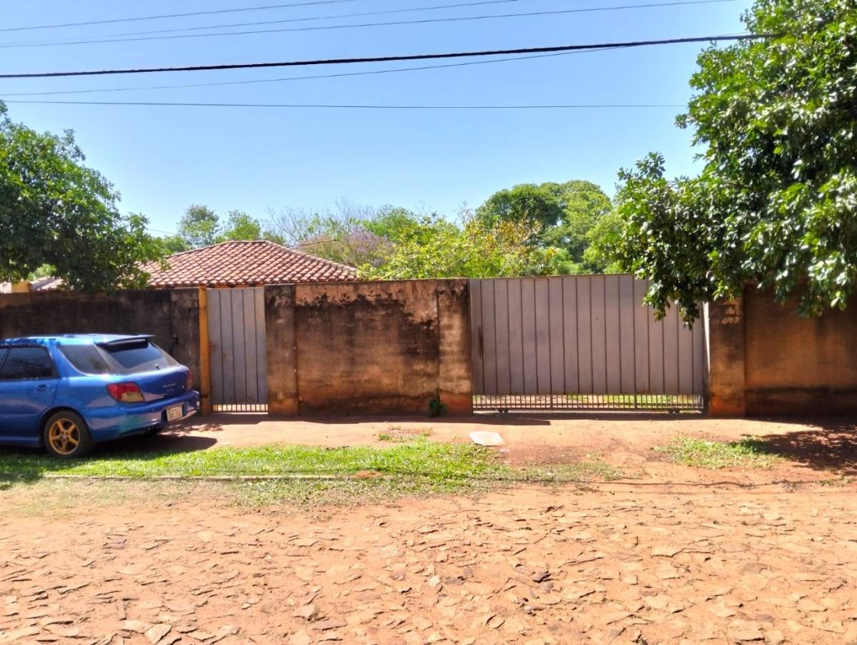 Terreno 360 m² con casa a demoler | Luque — foto 3