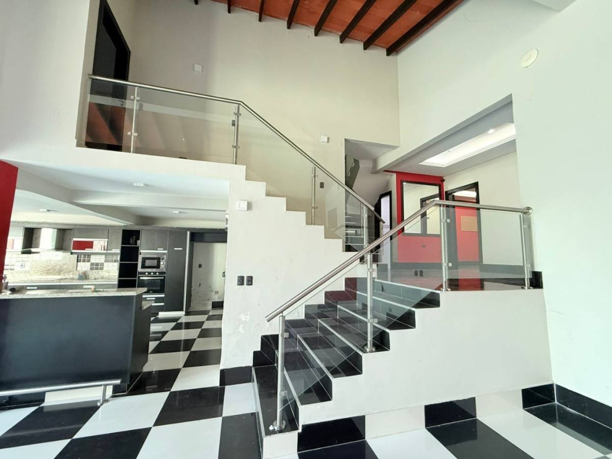ALQUILER DE AMPLIA RESIDENCIA DE 4 HABITACIONES EN SUITE — foto 3