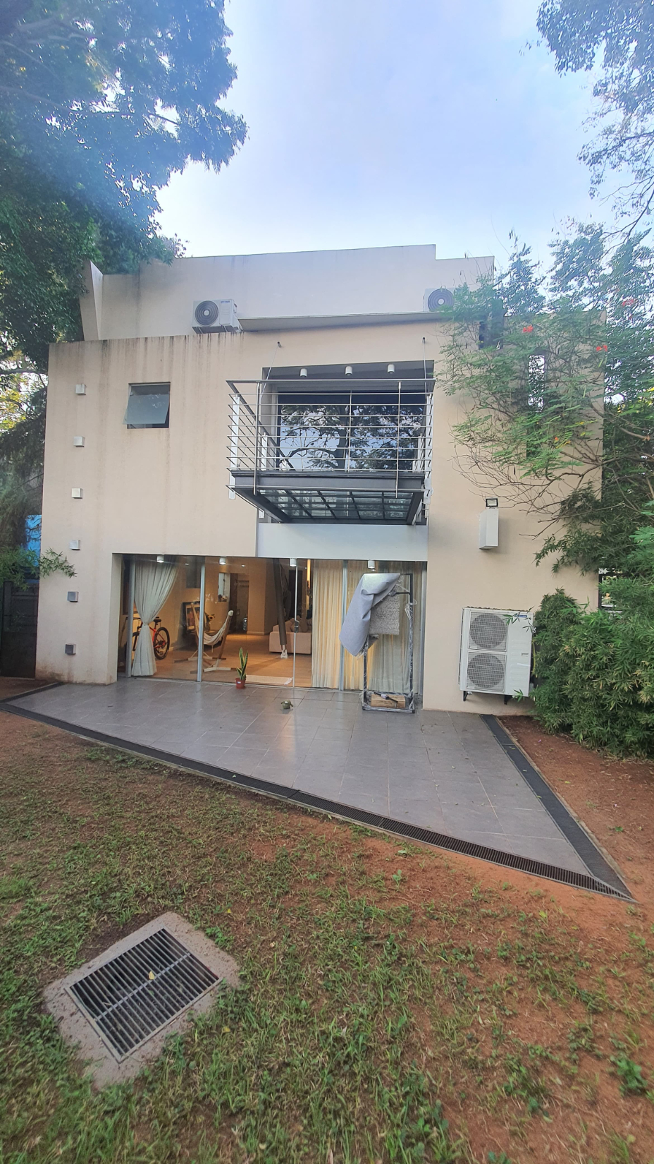Casa en alquiler en Ycuá Satí