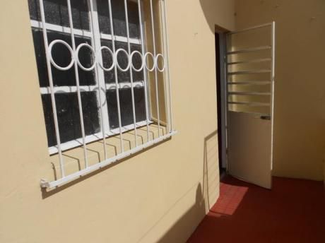 Alfonso Rodriguez Y Minesota Como Una Casa Balcon Y Patio Duplex S/gc