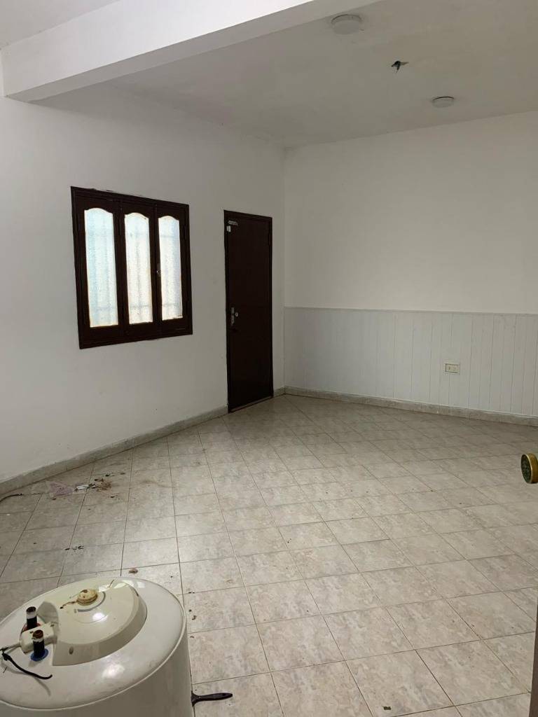 Alquilo en Barrio Kennedy - Lambaré Para Casa u Oficina — foto 3