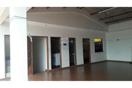 Venta Casa Con Espacio Para Oficinas O Comercio