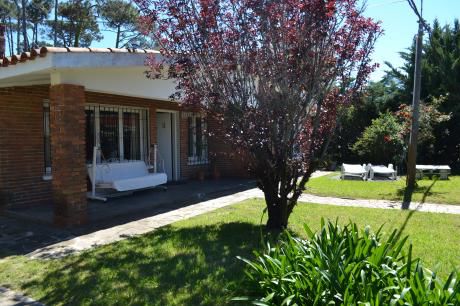 Muy Prolija Casa Para Fines Residenciales O Comerciales