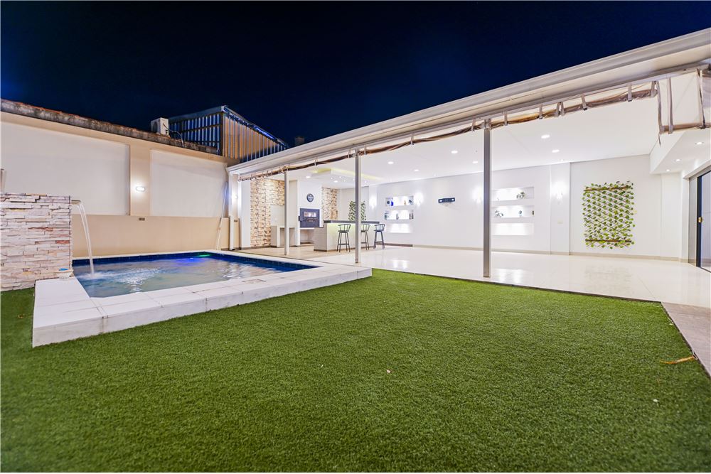 VENDO CASA CON PISCINA EN LAMBARE — foto 3