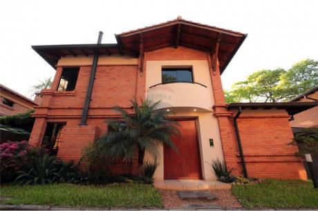 Alquiler Casa En Condominio Barrio Mburucuya