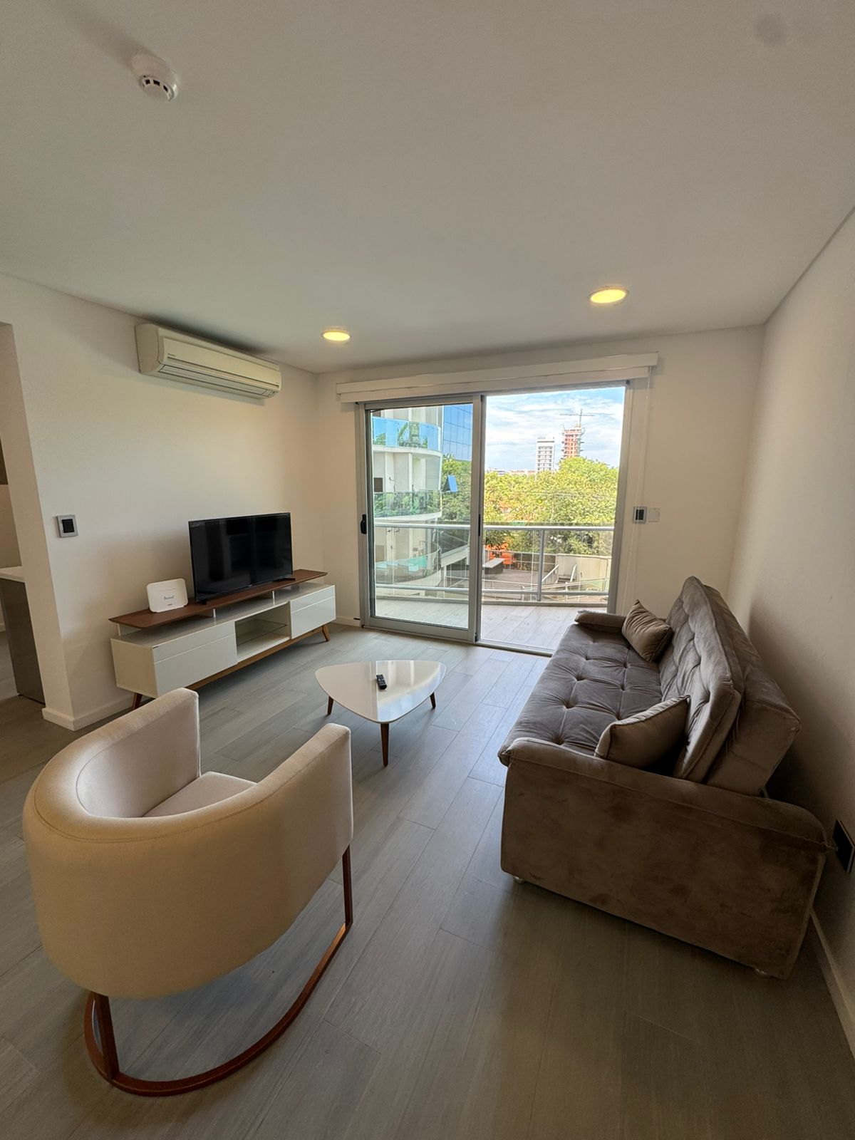 Alquilo Departamento De 1 Dormitorio Amoblado – Carmelitas — foto 2