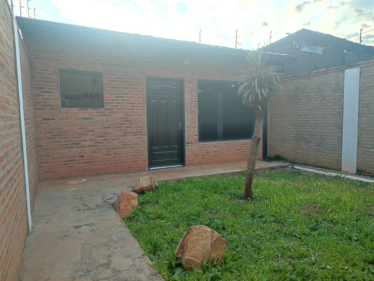 Alquilo casa 3 dormitorios en Luque, cerca de Ruta San Lorenzo — foto 2